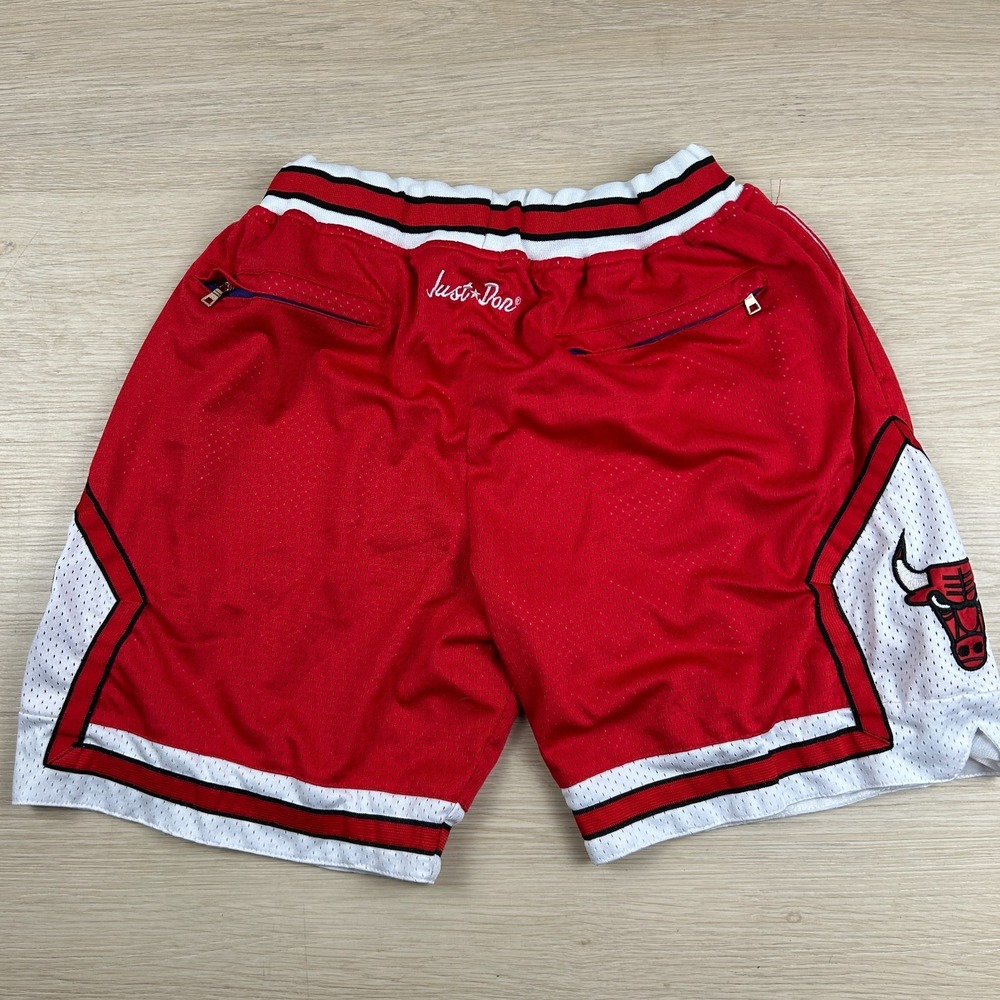 Just Don Chicago Bulls Mens Medium Red Mesh Basketball Shorts 1997-98 NBA USA - Picture 3 of 9